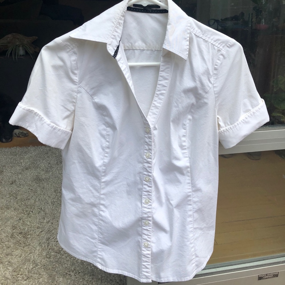 Short sleeve white dress shirt